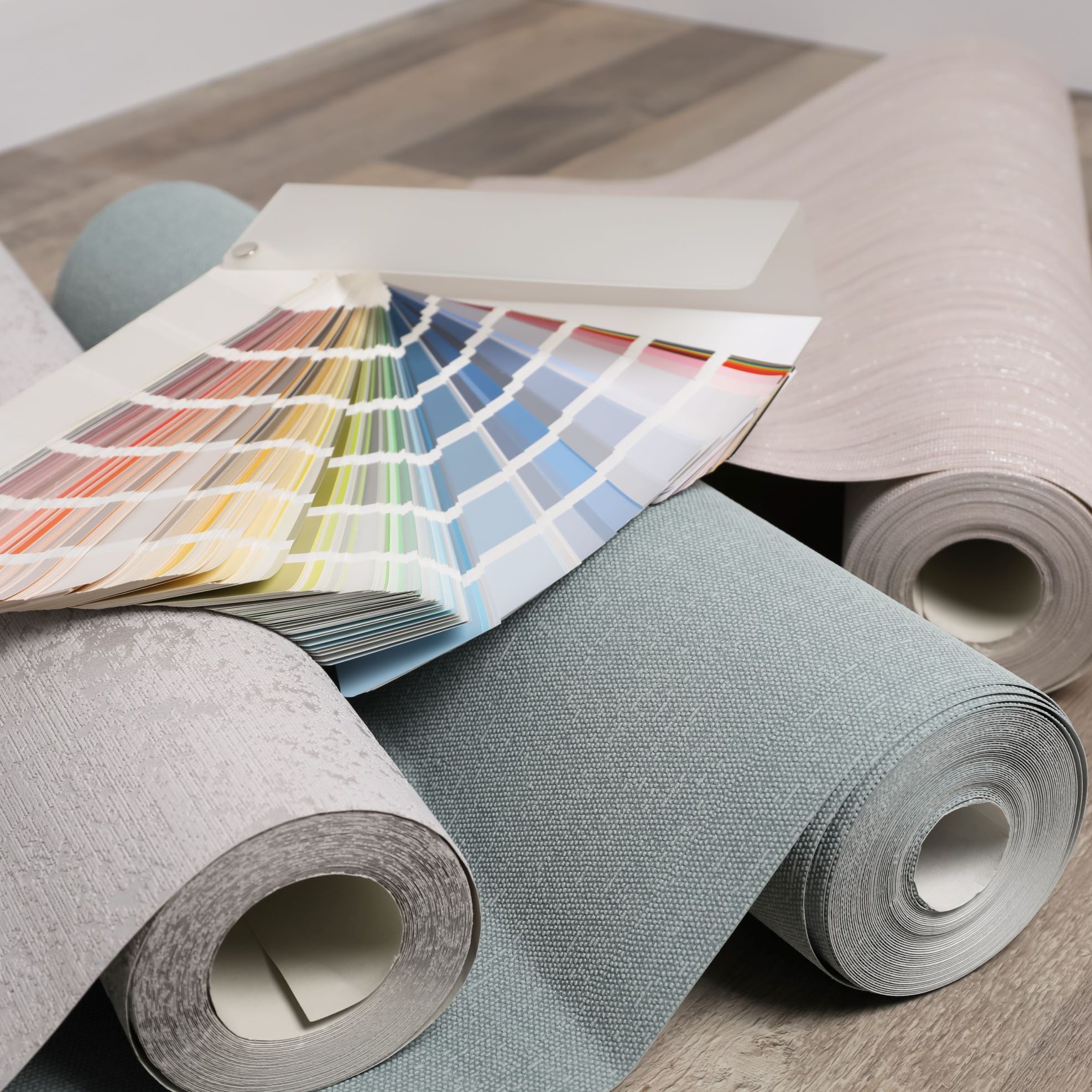 Tapetrullar och färgkartor